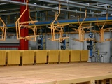 Zdjęcia w galerii przedstawiają produkcję dachówek firmy Roben.