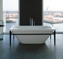 Postindustrialna, geometryczna elegancja w łazience 