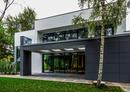 PVC czy aluminium? Przewodnik po profilach okiennych i tarasowych