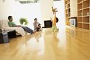 Podłogi drewniane - jak o nie dbać?