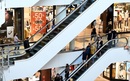 Polacy w średnim wieku i z dużych miast najbardziej zauważają przesycenie galeriami handlowymi