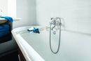 Innowacyjna farba do wszystkich powierzchni w łazience - szybka metamorfoza wnętrza bez remontu