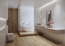  7 pomysłów na aranżację łazienki z płytkami ceramicznymi imitującymi drewno 