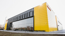 Nowoczesny showroom we Wrocławiu. Posadzka zaprojektowana pod intensywny ruch i wysokie obciążenia