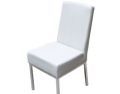 Krzesła w kolorze nieskazitelnej bieli