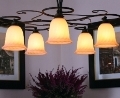 Jak za pomocą oświetlenia stworzyć niepowtarzalny klimat w domu? Eleganckie lampy.