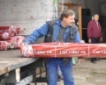 Sklepy Komfort pomagają powodzianom. Przekazanie wykładzin oraz rabatów dla powodzian.