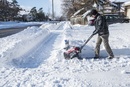 Odpowiedzialność właściciela posesji podczas opadów śniegu - zadbaj by było bezpiecznie