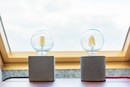 Unikatowa estetyka lamp imitujących beton