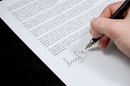 Czy osoba niewidoma może podpisać u notariusza umowę kupna mieszkania?