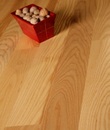 Dwulamelowa podłoga drewniana Jesion Rustic w salonach RuckZuck