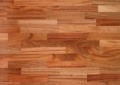 Podłoga drewniana do salonu - podłoga drewniana Sapeli marki Royal Floor
