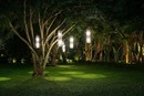 Zarządzaj oświetleniem ogrodowym dzięki programowalnym sterownikom oświetlenia