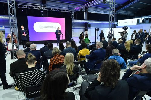W Warszawie otwarto halę Laboratoria Przyszłości Centrum Rozwoju Przemysłów Kreatywnych