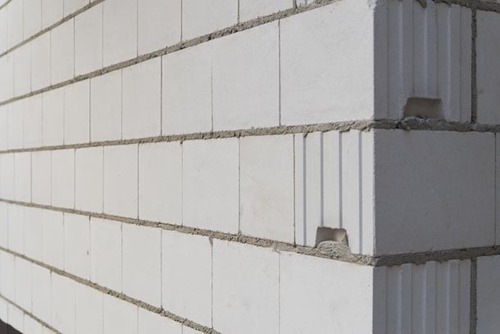 Wybór tynków wewnętrznych. Metody wykańczania ścian wewnętrznych i sufitów w budynku mieszkalnym