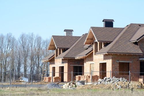 jak izolować fundamenty i piwnice aby były skutecznie zabezpieczone przed wilgocią?