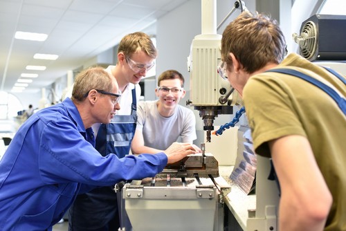 Technikum lub szkoła branżowa wcale nie są gorsze od liceum ogólnokształcącego