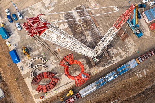 Trwa montaż maszyny TBM, która wydrąży 2-km tunel pod Rzeszowem