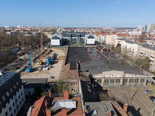 Historyczna zajezdnia na Jeżycach przechodzi metamorfozę. Powstaną mieszkania i przestrzeń publiczna