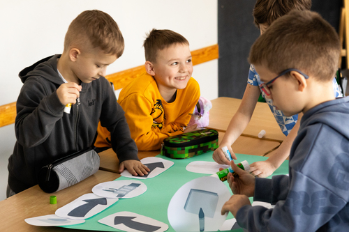 Edukacja przez zabawę: Akademia Łowców Odpadów wraca do szkół