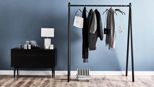 Nowoczesne szafy - 6 porad, jak urządzić garderobę