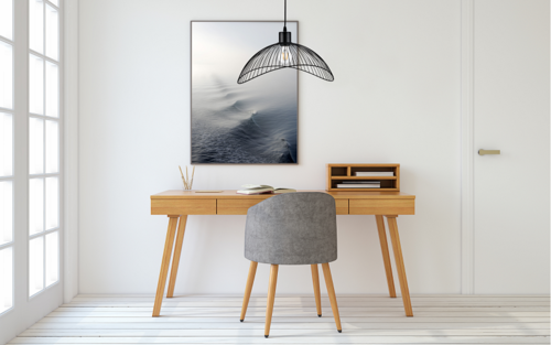 minimalistyczna, wisząca lampa, która sprawdzi się w wielu aranżacjach