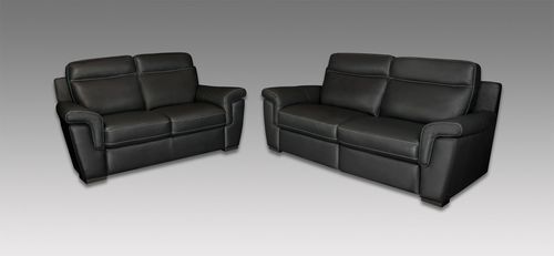 elegancka czarna sofa