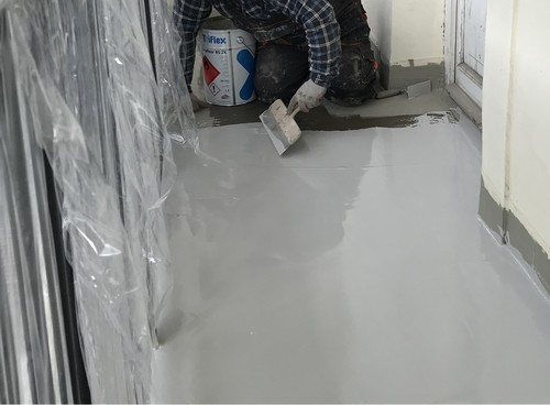 Kiedy zima niszczy balkon. Jak zmiany temperatur wpływają na izolację przeciwwodną