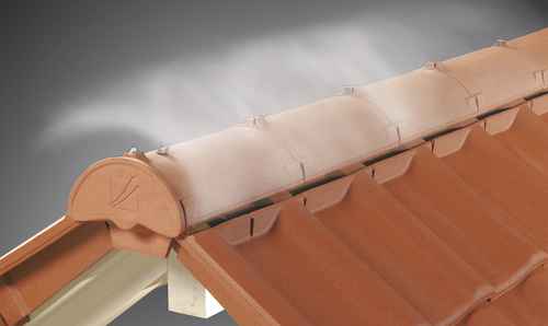 Wentylowana kalenica - skuteczne wietrzenie konstrukcji dachowej