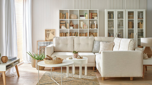 Ukojenie czy zachwyt technologią? Dwa dominujące kierunki we wnętrzach 2025