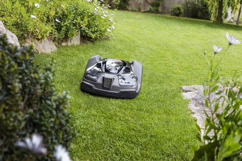 Poznaj 3 powody, dla których warto kupić robot koszący do trawy