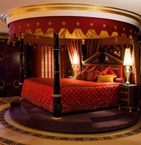 Na czym się śpi w najbardziej luksusowym hotelu świata Burj Al Arab w Dubaju?