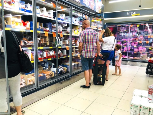 Polacy chętnie korzystają z promocji i programów lojalnościowych w sklepach