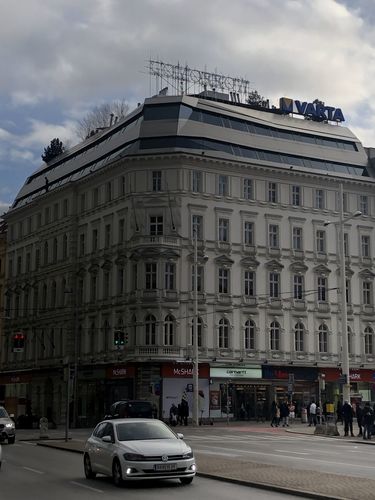 Nowoczesne nadbudowy w historycznych budynkach