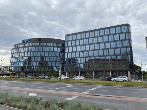 Nowoczesny i zaawansowany technicznie biurowiec Infinity oddany do użytkowania