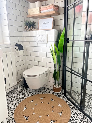 Łazienka bez remontu: sprawdzone sposoby na nowy wygląd bez wielkich koszt&oacute;w