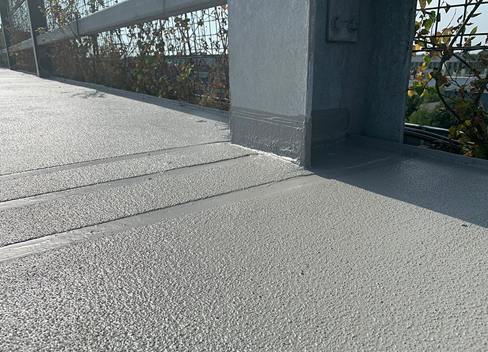 Nieszczelne balkony zaczynają się w detalach. 5 newralgicznych miejsc, które najczęściej zawodzą