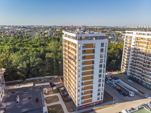 Panoramiczny widok na Poznań z osiedla Red Park