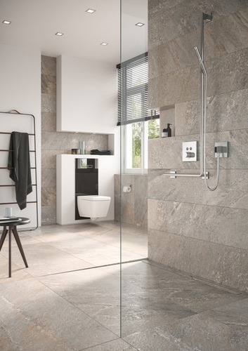 Jak zaprojektować odwodnienie liniowe estetycznie spójne z wystrojem wnętrza łazienki?