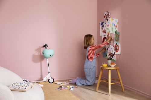 Malowanie pokoju dla małego dziecka