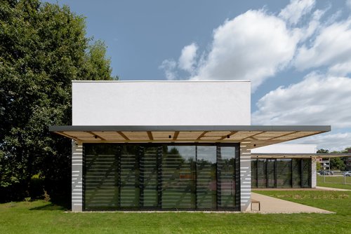 Centrum Aktywności Lokalnej we Wrocławiu - minimalistyczna architektura z przewagą funkcjonalizmu