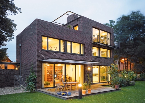 Jak prawidłowo rozplanować okna w projekcie domu