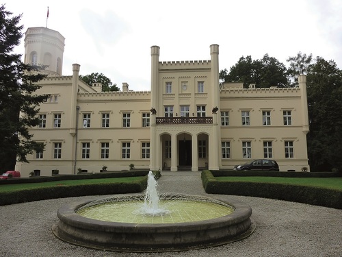 Usuwanie nieszczelności na dachach zabytkowych i historycznych budynkach