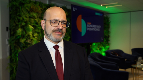 KSeF pod lupą przedsiębiorców. System działa, lecz bariery językowe i techniczne wciąż doskwierają