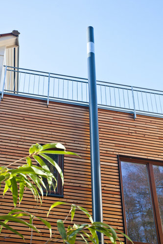 kominy ceramiczne łączone są w jedne piony z kanałami wentylacyjnymi i tak umieszczane, jako element konstrukcji budynku kominy ceramiczne łączone są w jedne piony z kanałami wentylacyjnymi i tak umieszczane, jako element konstrukcji budynku