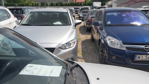 Dane resortu nie pozostawiają złudzeń. Pijani kierowcy dosłownie „zostawiają” skarbówce miliony zł