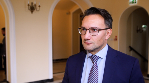 Za bogaci na komunalne, za biedni na rynek: rząd kieruje pomoc do luki czynszowej