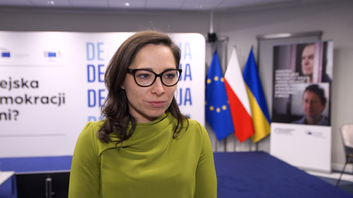 66 proc. użytkowników szuka informacji, ale trafia na fake newsy. Czas na cyfrową odpowiedzialność