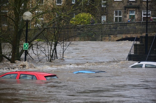 Ubezpieczony majątek na wypadek powodzi - kiedy chroni nas ubezpieczanie?