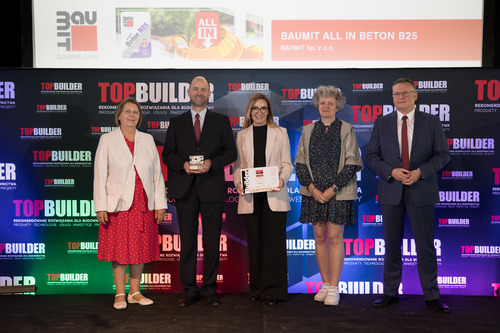 Baumit ALL IN Beton B25 ze statuetką TopBuilder 2024